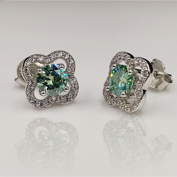 Certified 1CT Blue Green Moissanite Four-Leaf Halo Cluster Stud Earrings - Picture 3 of 8
